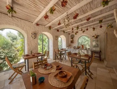 Puntebianche Resort 3*